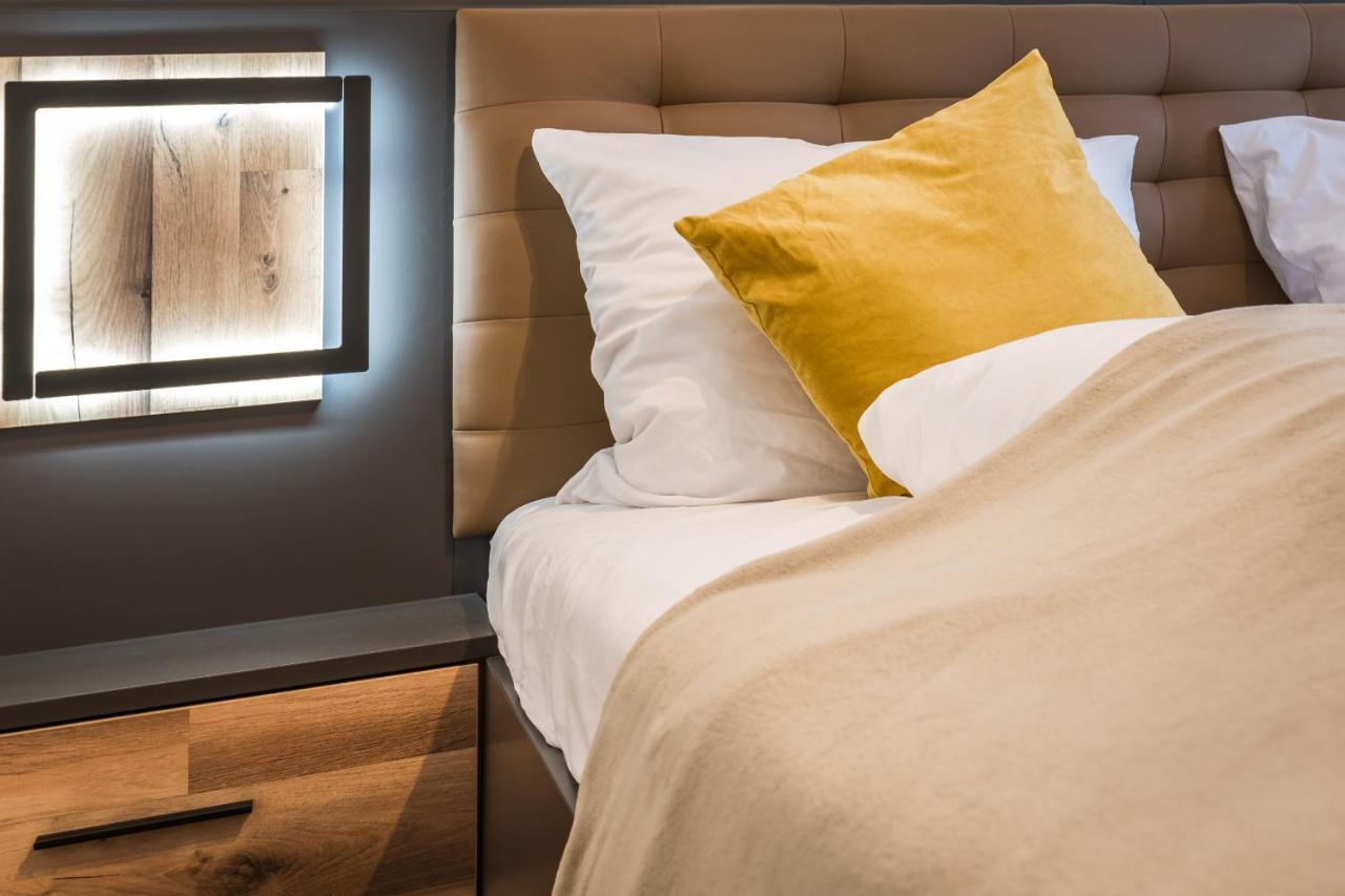 Arbio I Cozy Apartments Augsburg-Lechhausen ภายนอก รูปภาพ