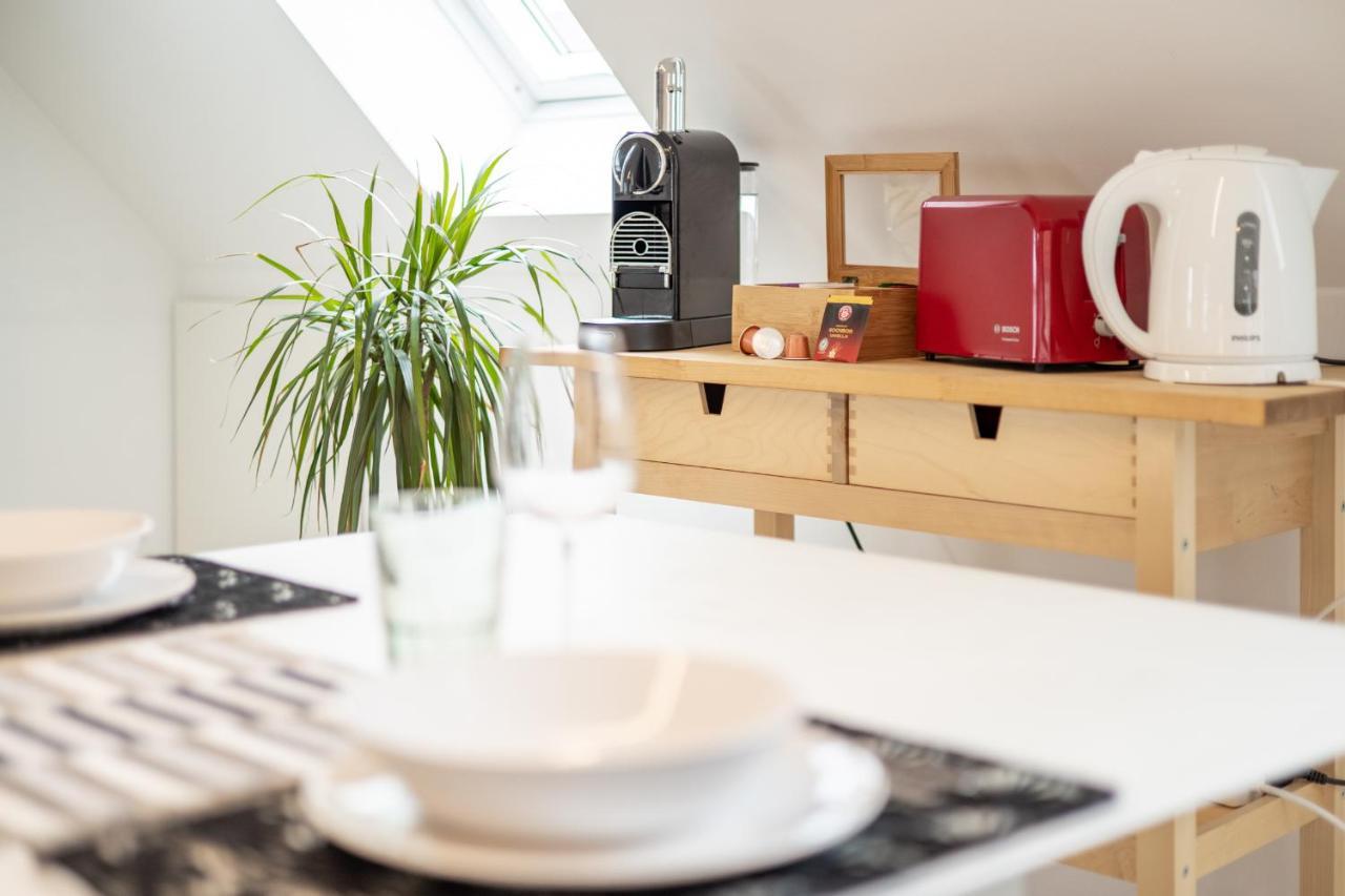 Arbio I Cozy Apartments Augsburg-Lechhausen ภายนอก รูปภาพ