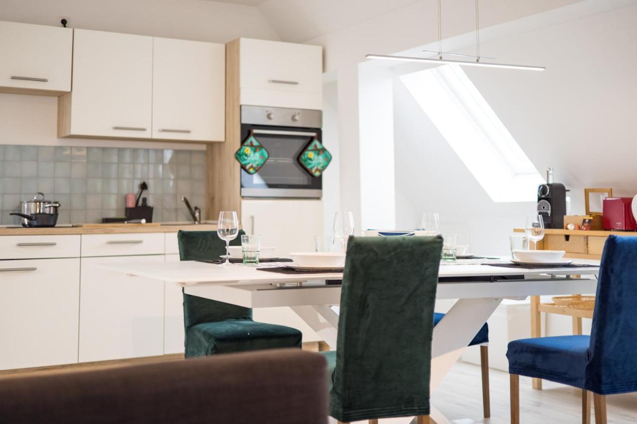 Arbio I Cozy Apartments Augsburg-Lechhausen ภายนอก รูปภาพ