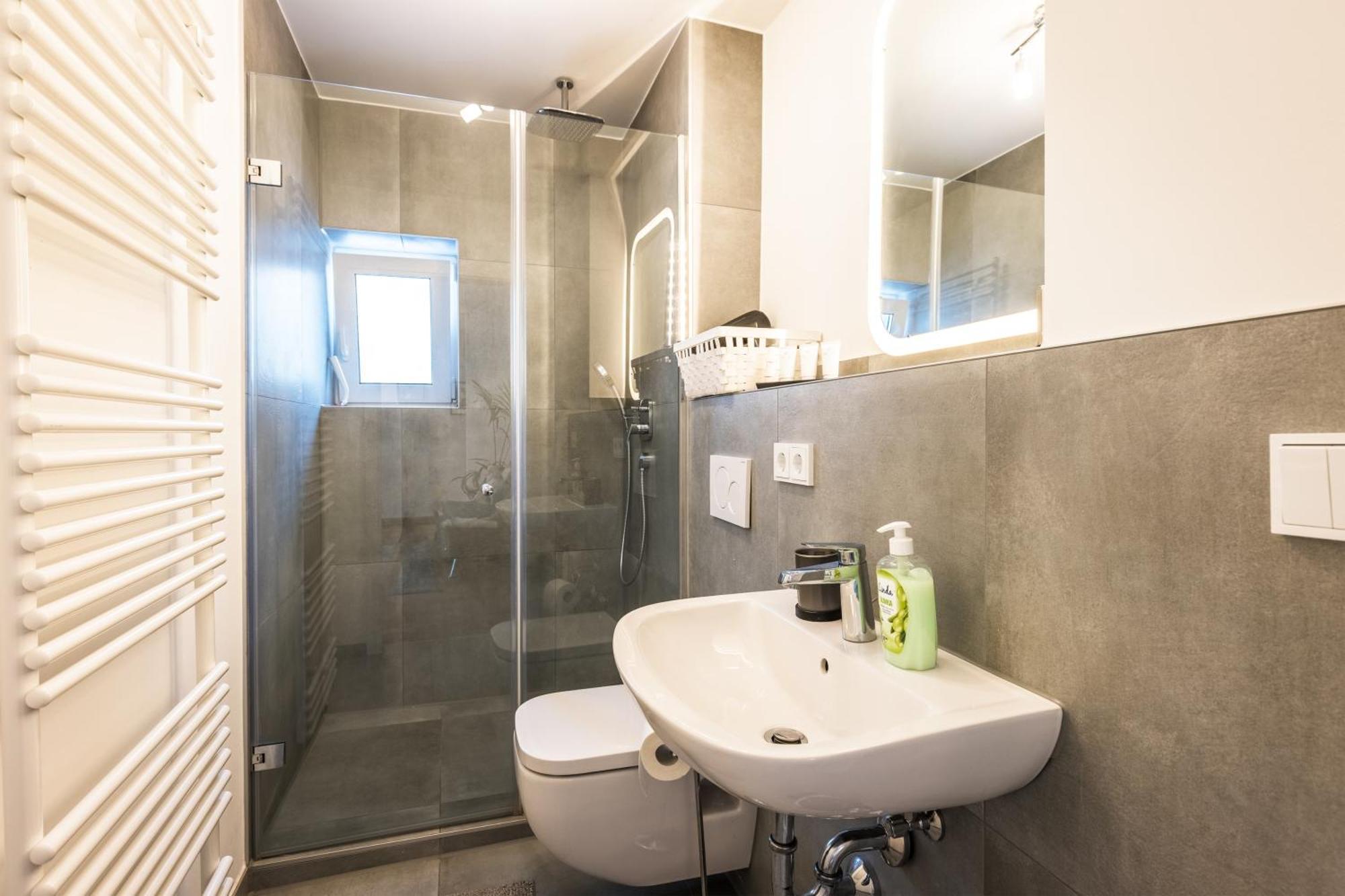 Arbio I Cozy Apartments Augsburg-Lechhausen ห้อง รูปภาพ